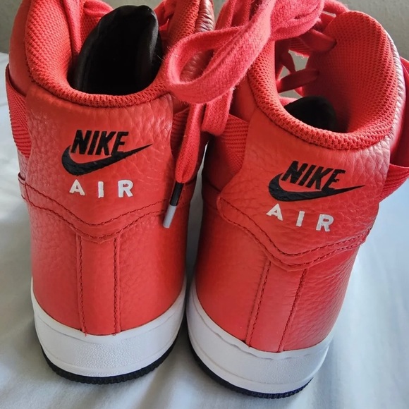 Nike Air Force 1 High 07 LV8 size 9 - Picture 3 of 4